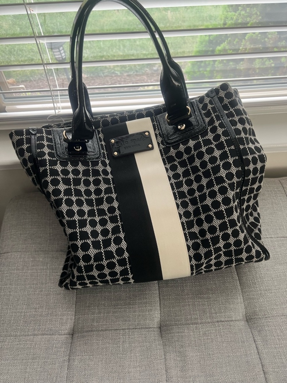 kate spade Black & White Center-Stripe Tote